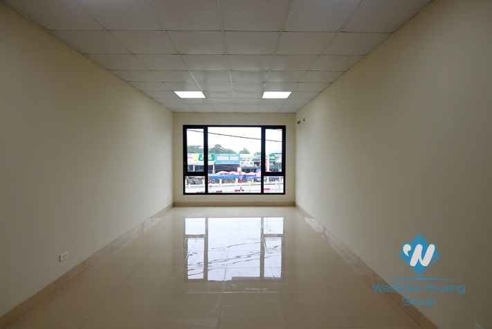 Newly office for rent in Tay Ho, Ha noi